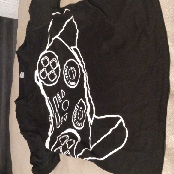 Short Set - Picture 2 of 5